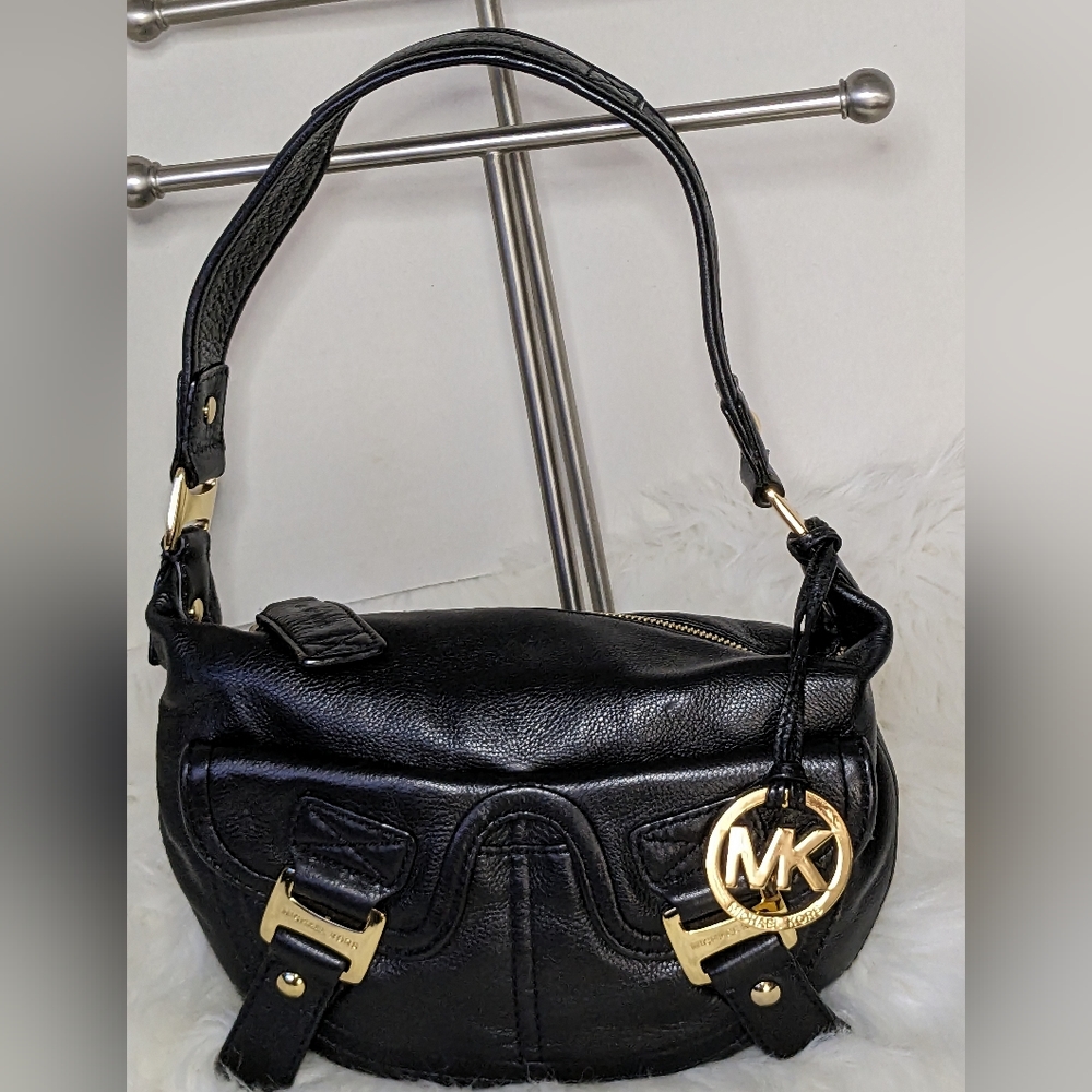 Michael kors 💥 exquisite black shoulder bag 💕
